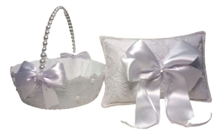 Kit com cesta de florista e almofada porta alianças para a cerimônia