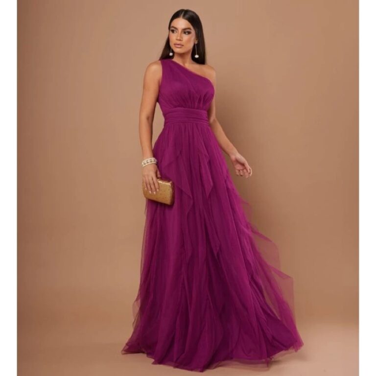 Vestido de ombro único com cascata