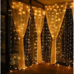 Cortina com 300 LEDs de 3 por 3 metros