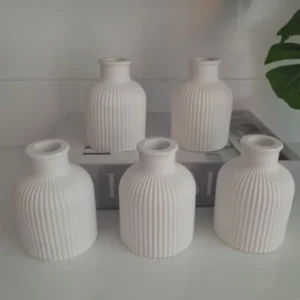 Kit com 24 vasos de gesso para centro de mesa