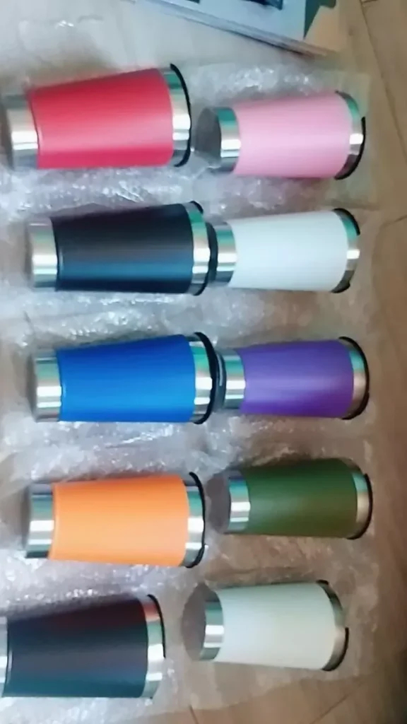 Kit com 10 copos térmicos com tampa