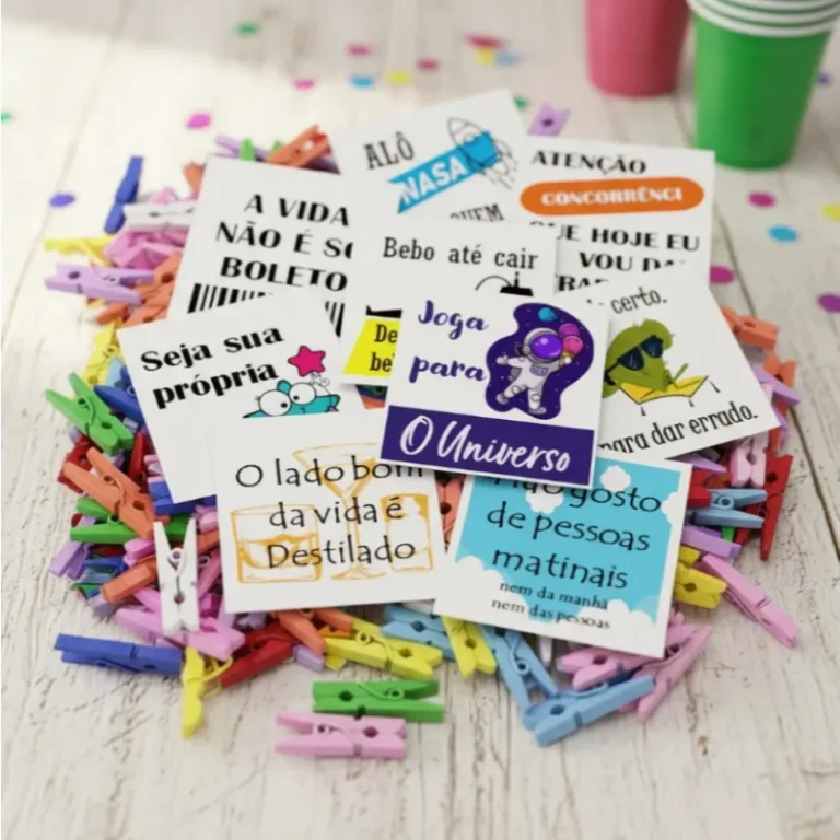 Kit com 50 tags para drinks com mini pregadores