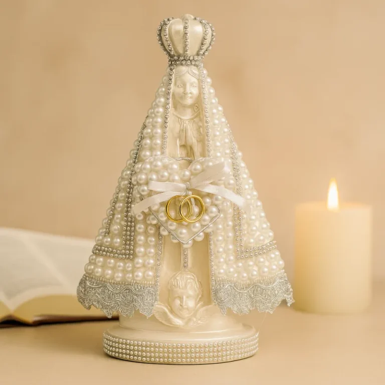 Mini imagem de Nossa Senhora em pérolas, porta-alianças