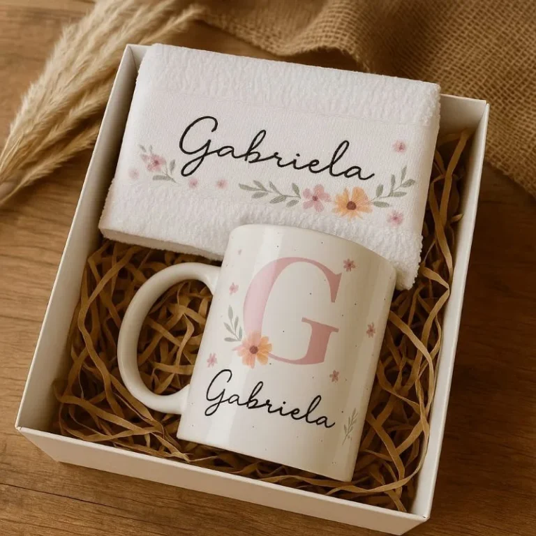 Kit de caneca personalizada com toalhinha
