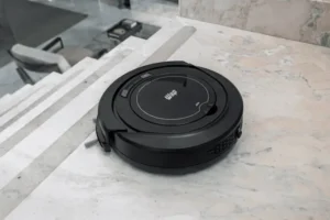 Robô aspirador de pó que varre e passa pano