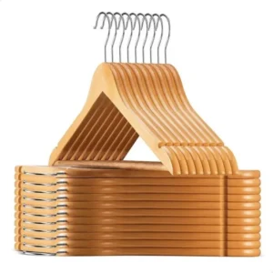 Kit com 30 cabides de madeira